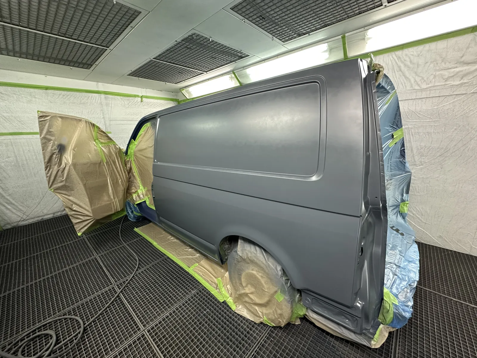 LUAR Arbeit – Transporter & Nutzfahrzeuge, Bild 2